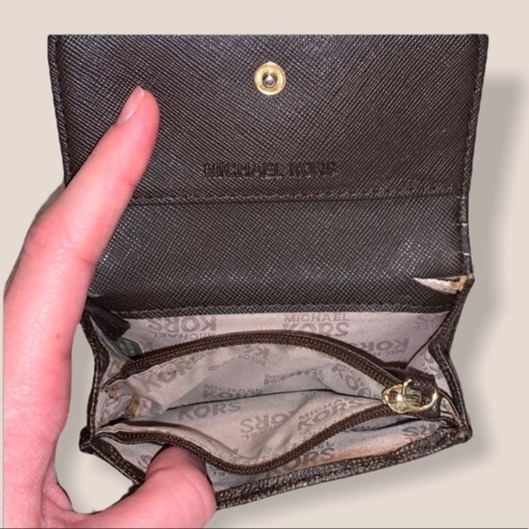 Michael Kors Bundle - Picture 4 of 7